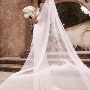 MESHKI Margarita Veil